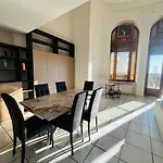 Апартаменти Devachan Luxury -